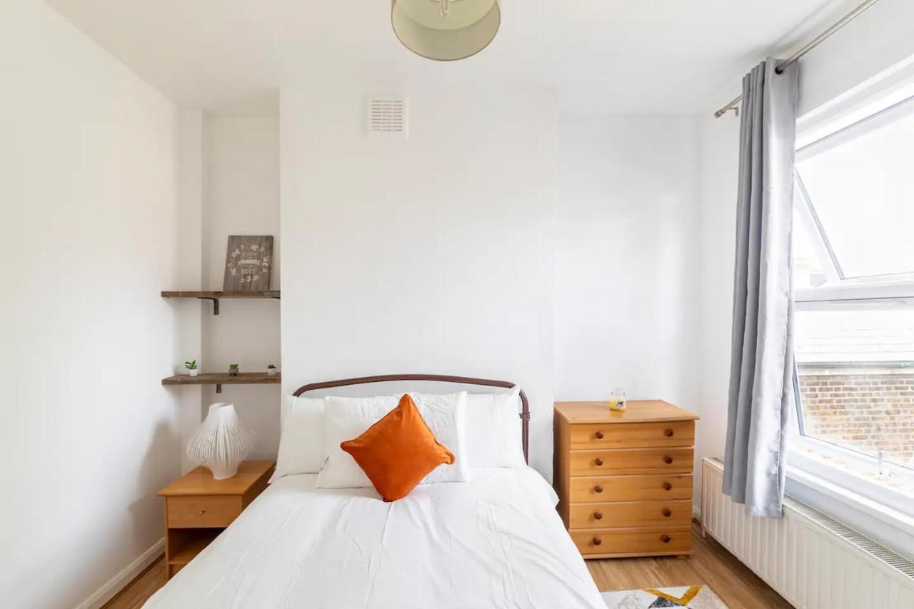 Large, Bright And Spacious 3 Bed Flat In Londen Buitenkant foto