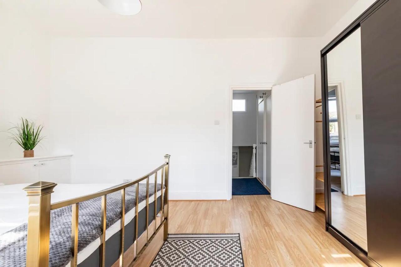Large, Bright And Spacious 3 Bed Flat In Londen Buitenkant foto